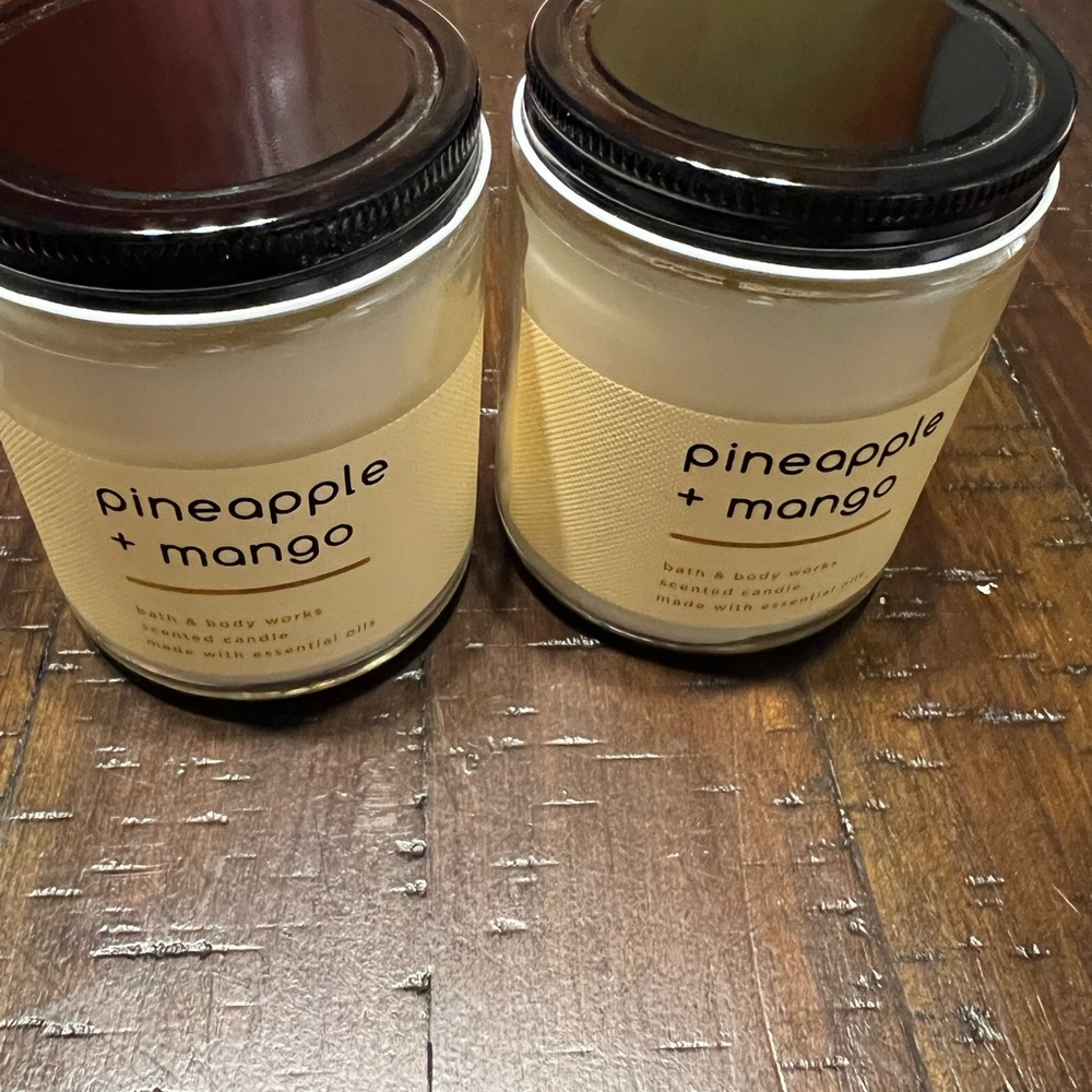 Bath and Body Works Pineapple & Mango Single Wick Candles Set of 2 - Picture 5 of 6